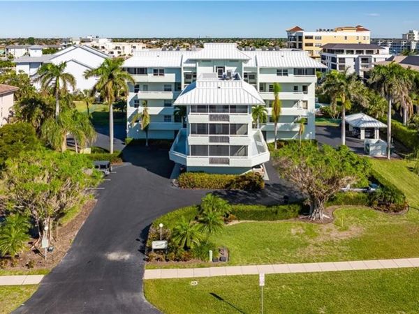 1041 Swallow AVE, Unit PH-1, MARCO ISLAND, FL 34145