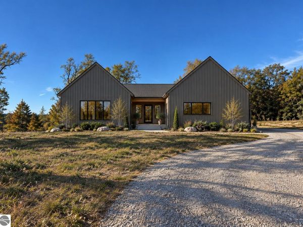 11934 Karnes Road S, Empire, MI 49630
