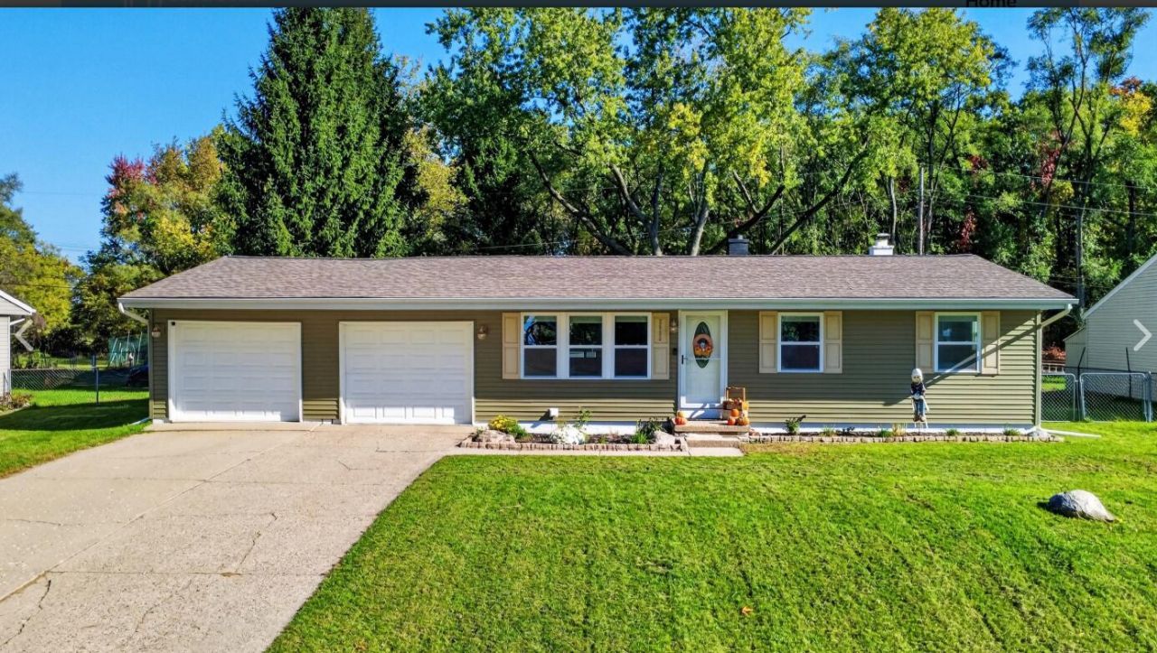 2552 Peters Street, Lake Orion, MI 48359 Main Photo