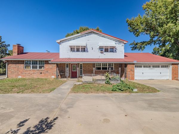 11290 Hwy 56 , Okemah, OK 74859