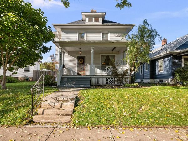 720 E High Street , Davenport, IA 52803