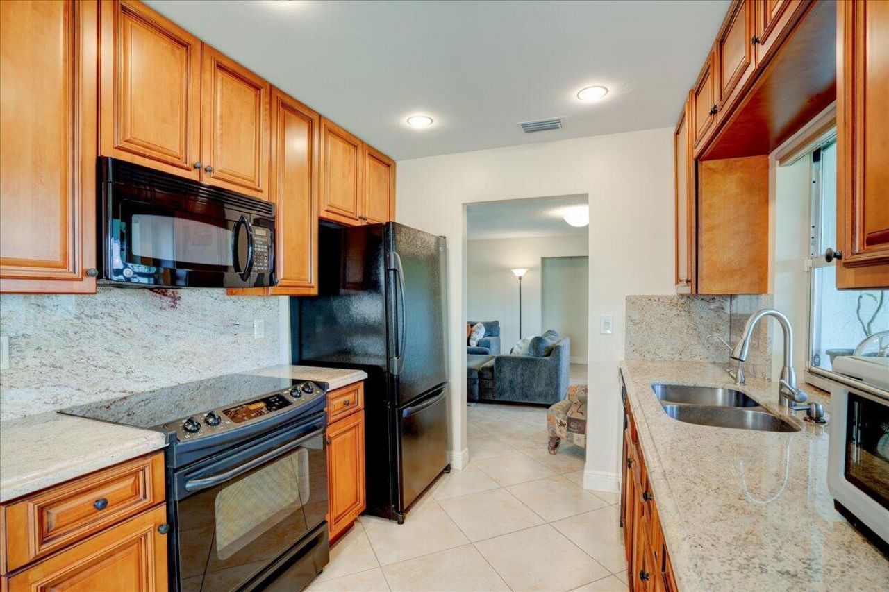 14315 Amapola Drive, Delray Beach, FL 33484 Photo