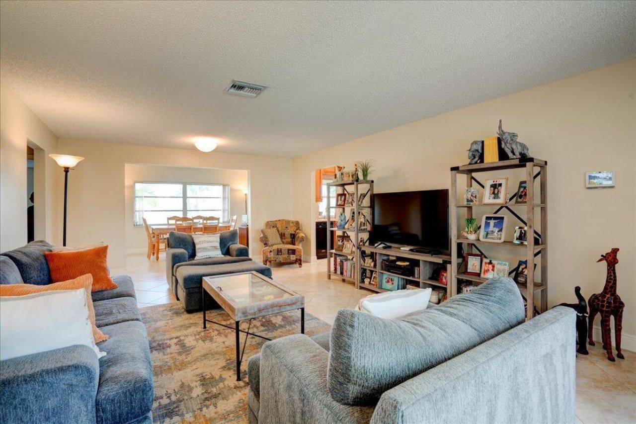 14315 Amapola Drive, Delray Beach, FL 33484 Photo