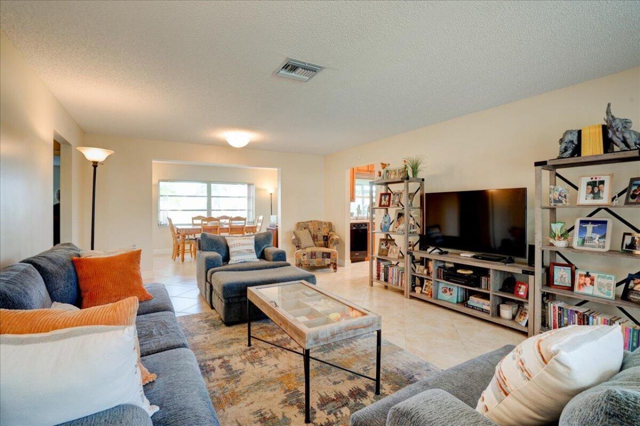 14315 Amapola Drive, Delray Beach, FL 33484 Photo