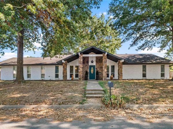 303 N Turtle Creek Drive , Rogers, AR 72756