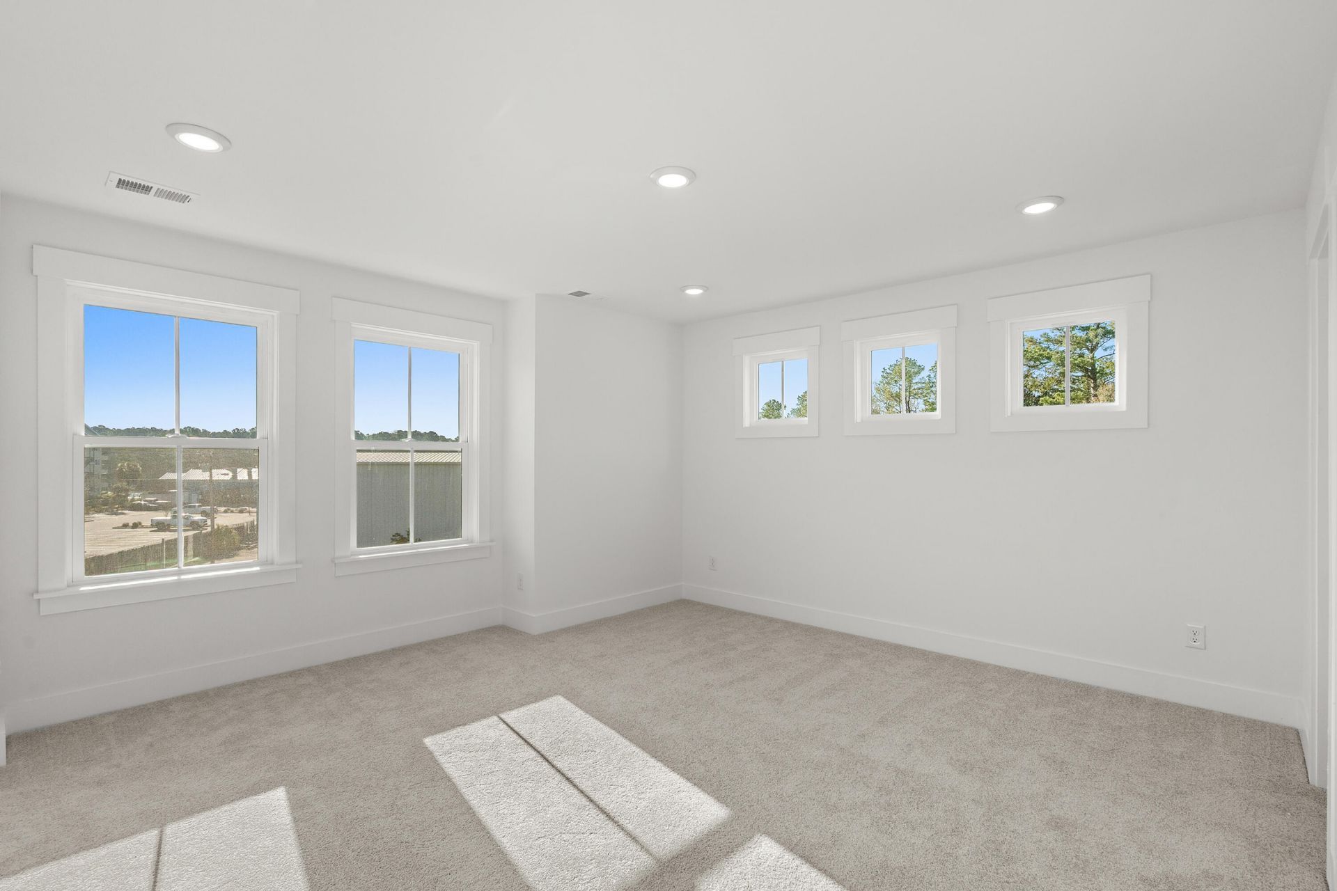 4081 Saint Johns Avenue Photo 22