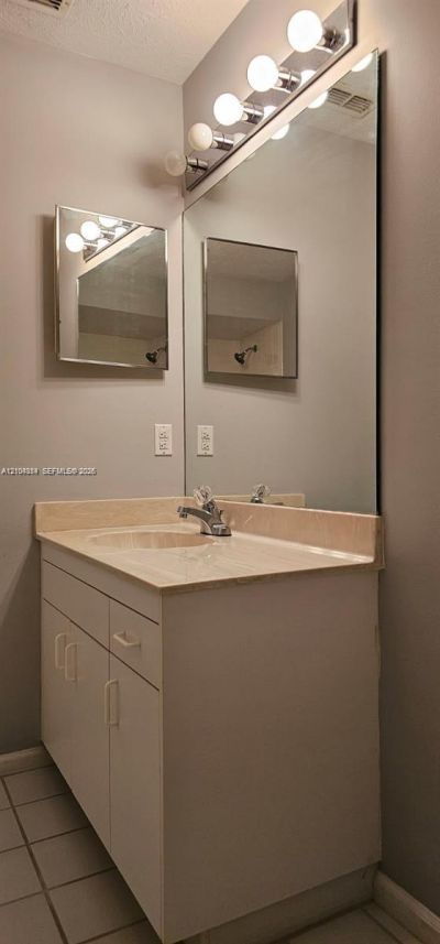 2058 SE Wild Meadow Cir, Unit 101, Port Saint Lucie, FL 34952 Photo