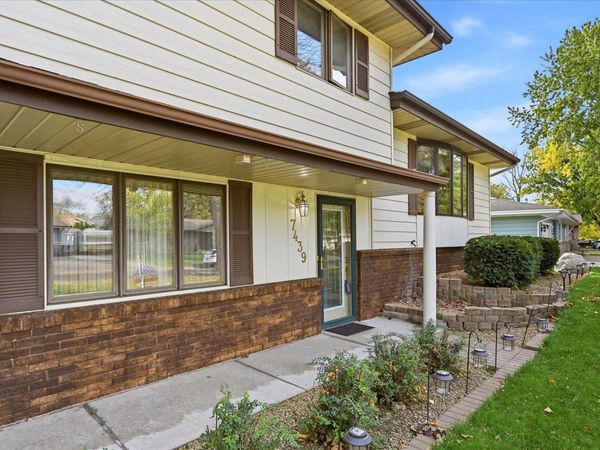 7439 Concerto Curve NE, Fridley, MN 55432
