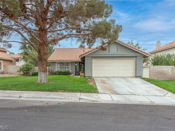1316 Grey Hunter Drive, North Las Vegas, NV 89031