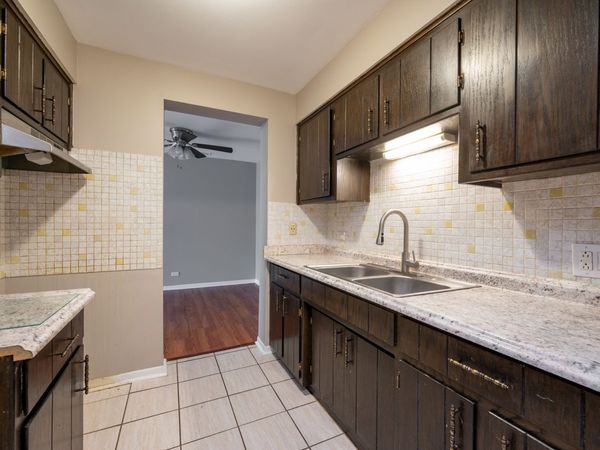 2300 N Harlem Avenue , Unit 606, Elmwood Park, IL 60707
