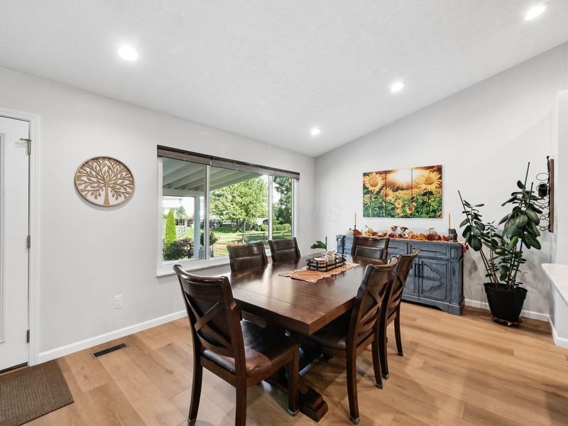 2497 Abbey Knoll Drive, Lewis Center, OH 43035 Photo 19