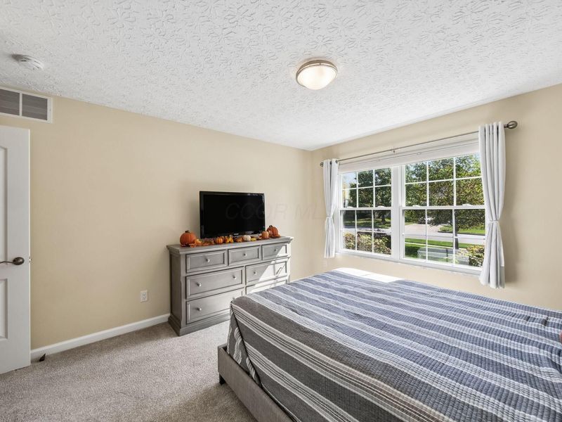 2497 Abbey Knoll Drive, Lewis Center, OH 43035 Photo 44