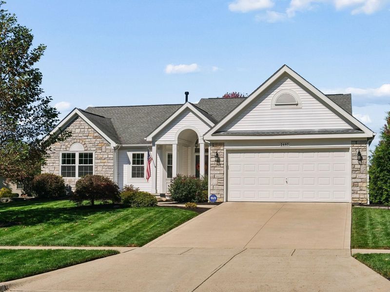 2497 Abbey Knoll Drive, Lewis Center, OH 43035 Photo 6