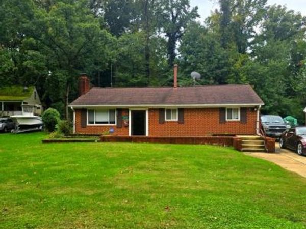 6405 WOODLAND ROAD, SUITLAND, MD 20746