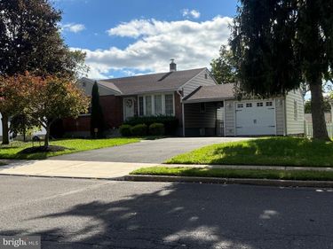 3898 ROUND MEADOW LANE, HATBORO, PA 19040
