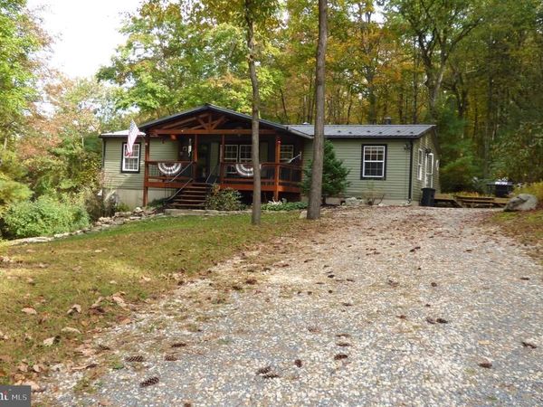 121 RETREAT ROAD , NEW RINGGOLD, PA 17960