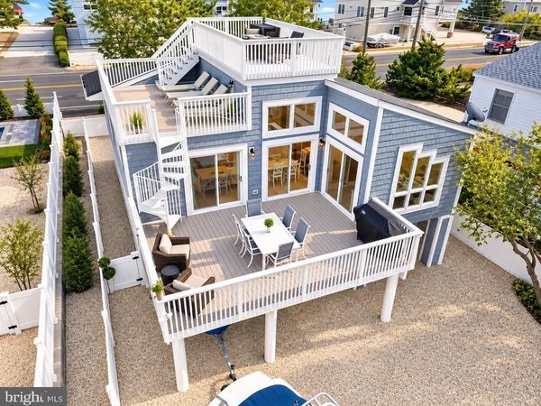 5511 HOLLY AVENUE, HARVEY CEDARS, NJ 08008