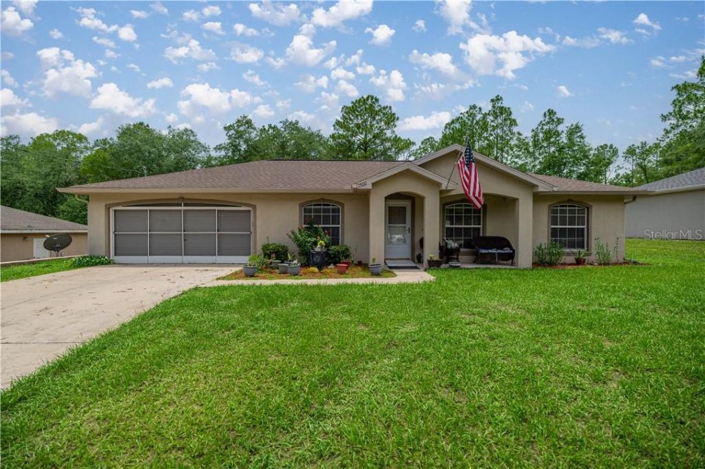 1500 SW 153rd Court , Ocala, FL 34481 Main Photo
