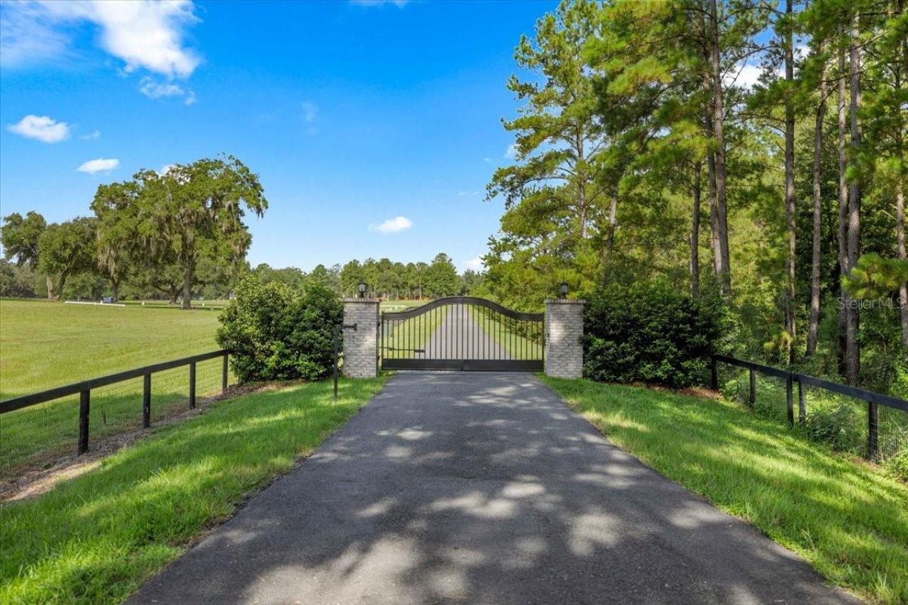 11140 NW 160th Avenue, Morriston, FL 32668 Photo