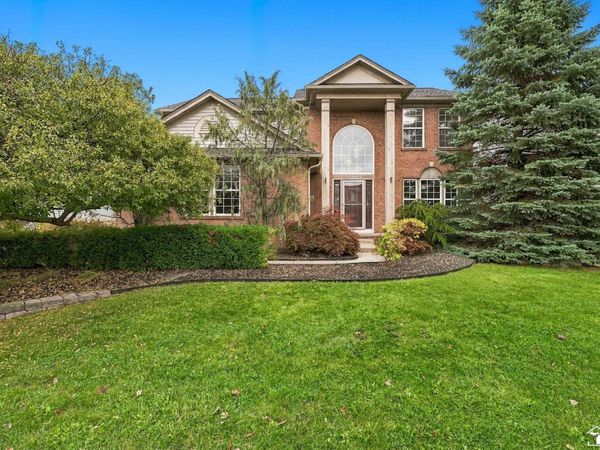27679 E Mockingbird Drive, Flat Rock, MI 48134