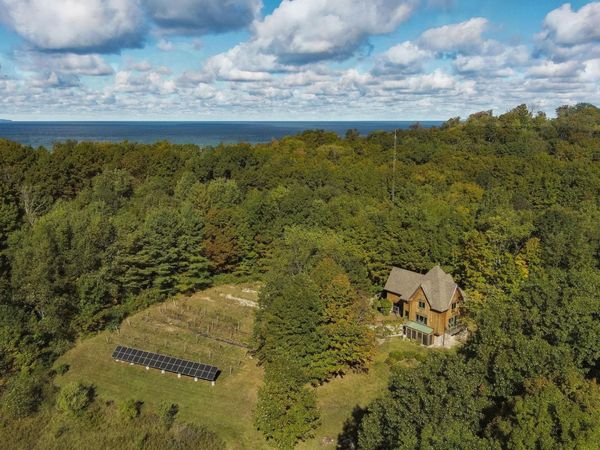 5150 Eagles Nest Lane, Leland, MI 49654