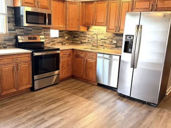 9 Scotdale Road , Unit 4, La Grange Park, IL 60526