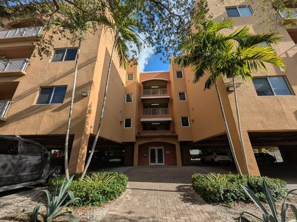 1300 NE 109TH Street, Unit 301, Miami, FL 33161