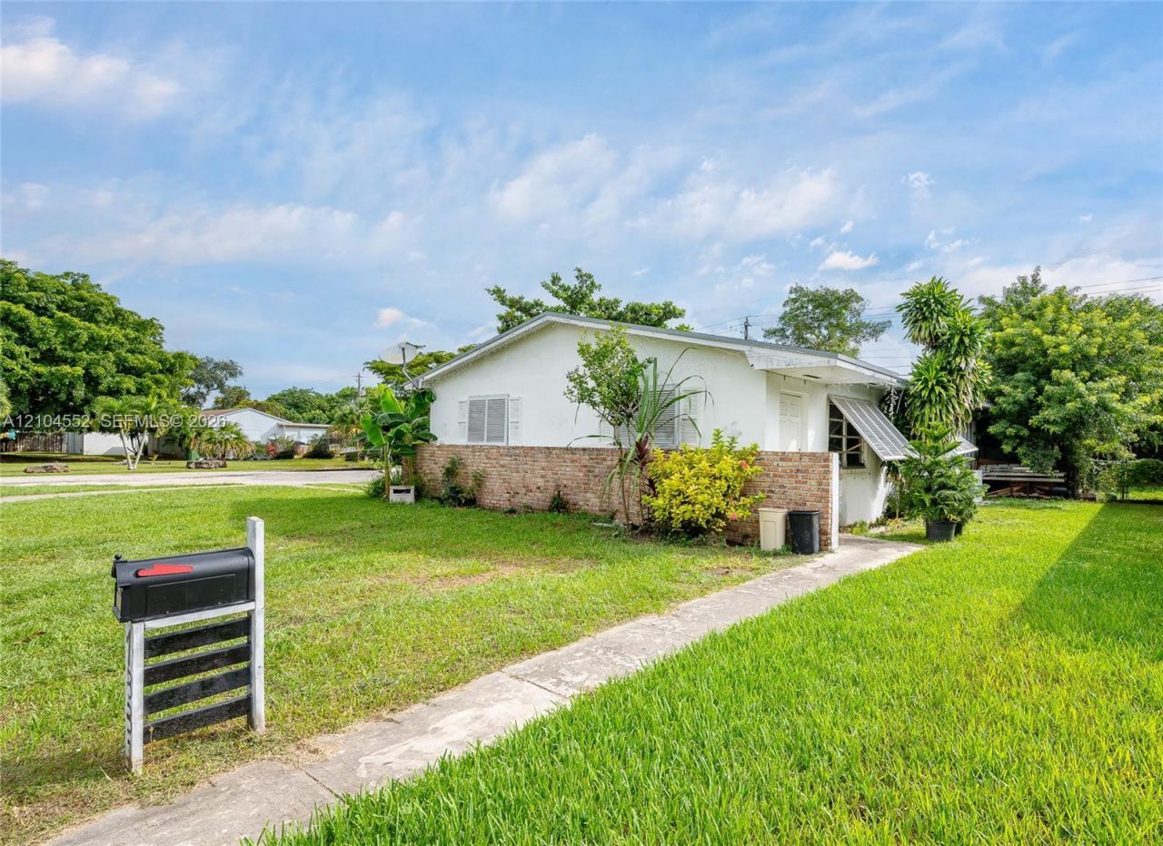 174 NE 14th St , Homestead, FL 33030 Photo