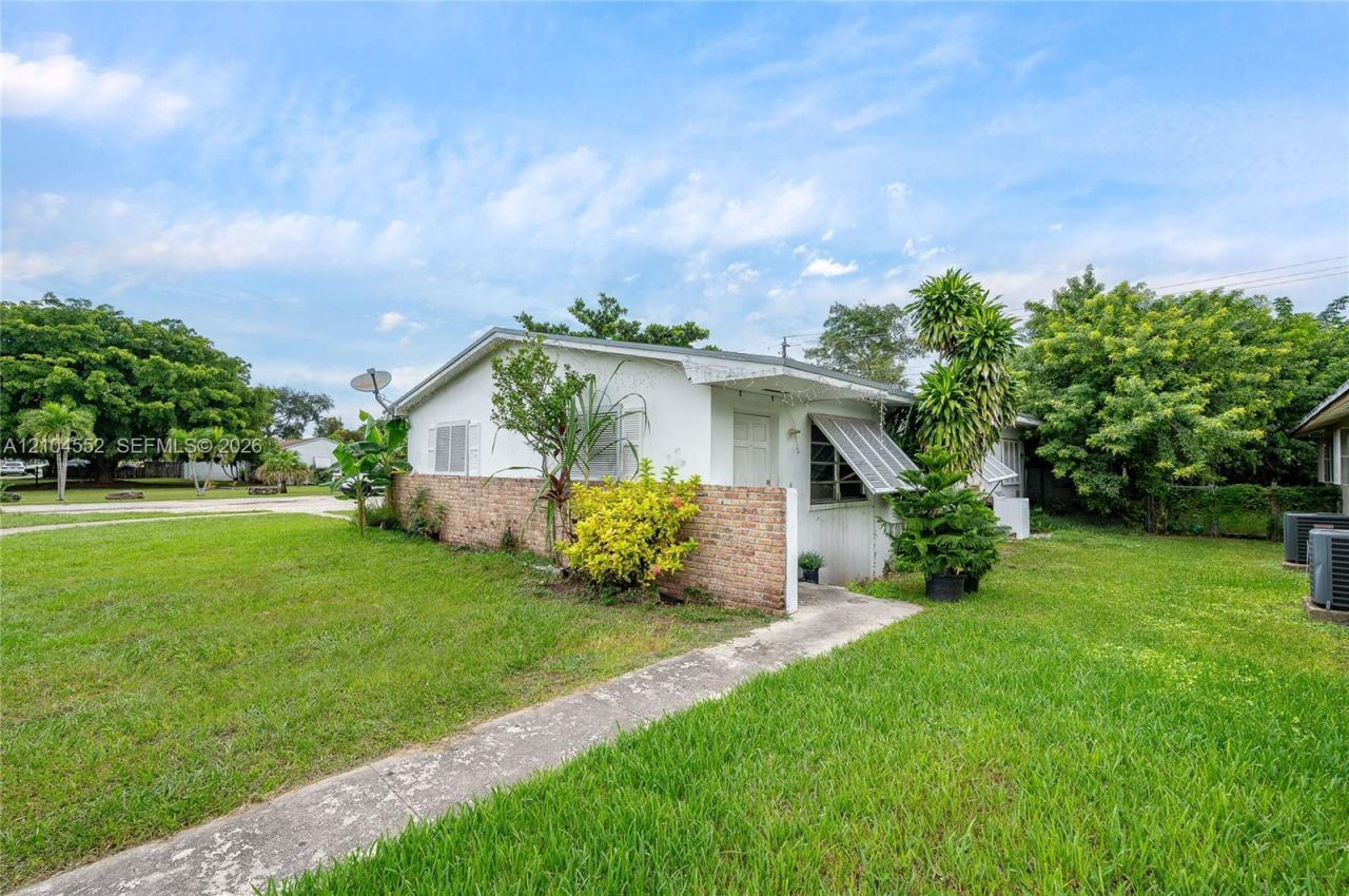 174 NE 14th St , Homestead, FL 33030 Photo