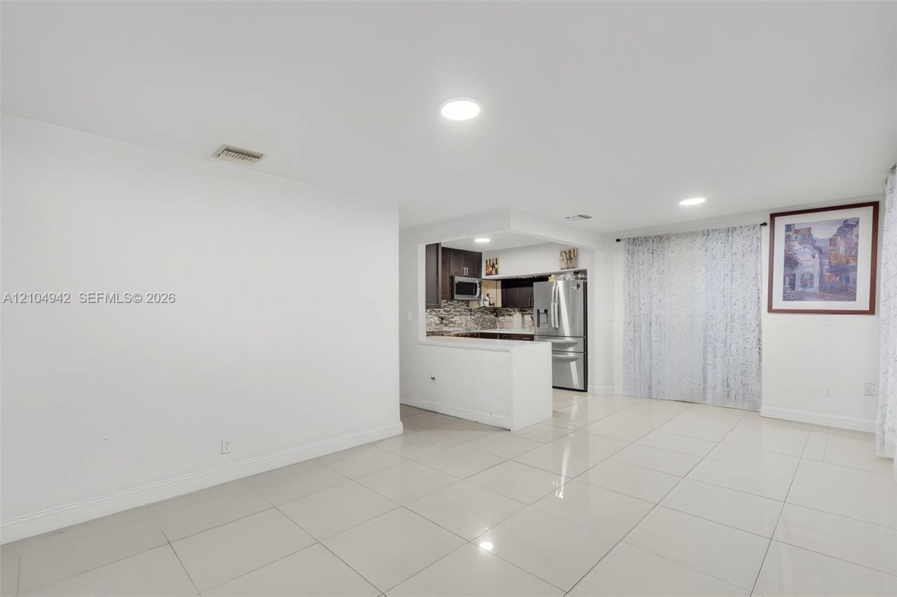 6404 SW 22nd St , Miramar, FL 33023 Photo