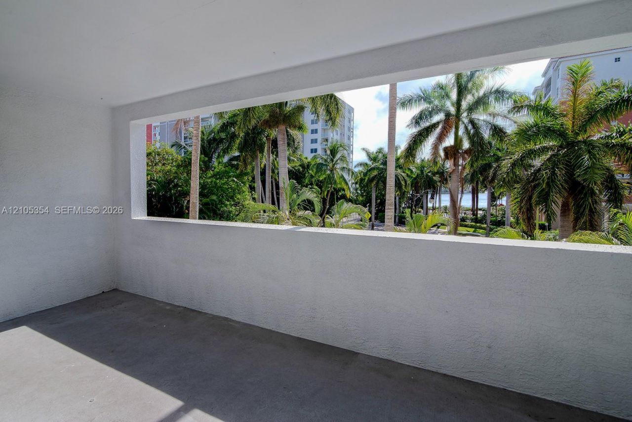 17125 N Bay Rd, Unit 3307, Sunny Isles Beach, FL 33160 Photo