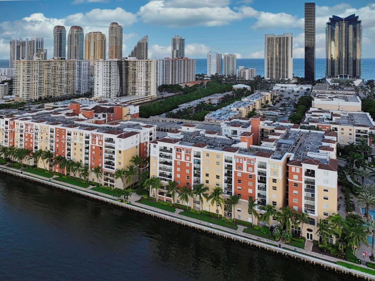 17125 N Bay Rd, Unit 3307, Sunny Isles Beach, FL 33160 Photo