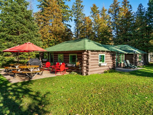 3673 Greenmans Point Road, Cheboygan, MI 49721