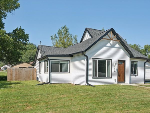 320 N 5th Street, Carlisle, IA 50047