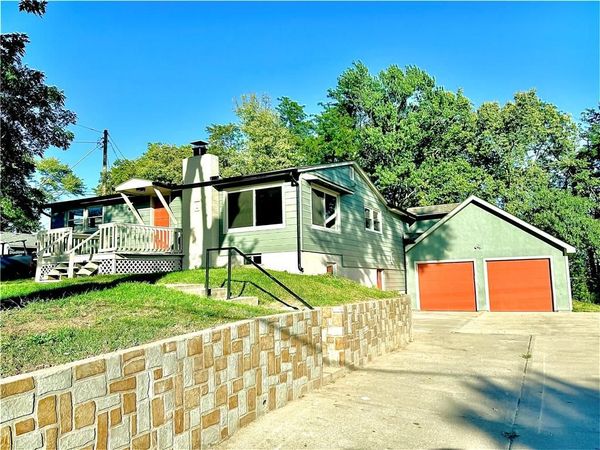 4833 N Winchester Street, Kansas City, MO 64119