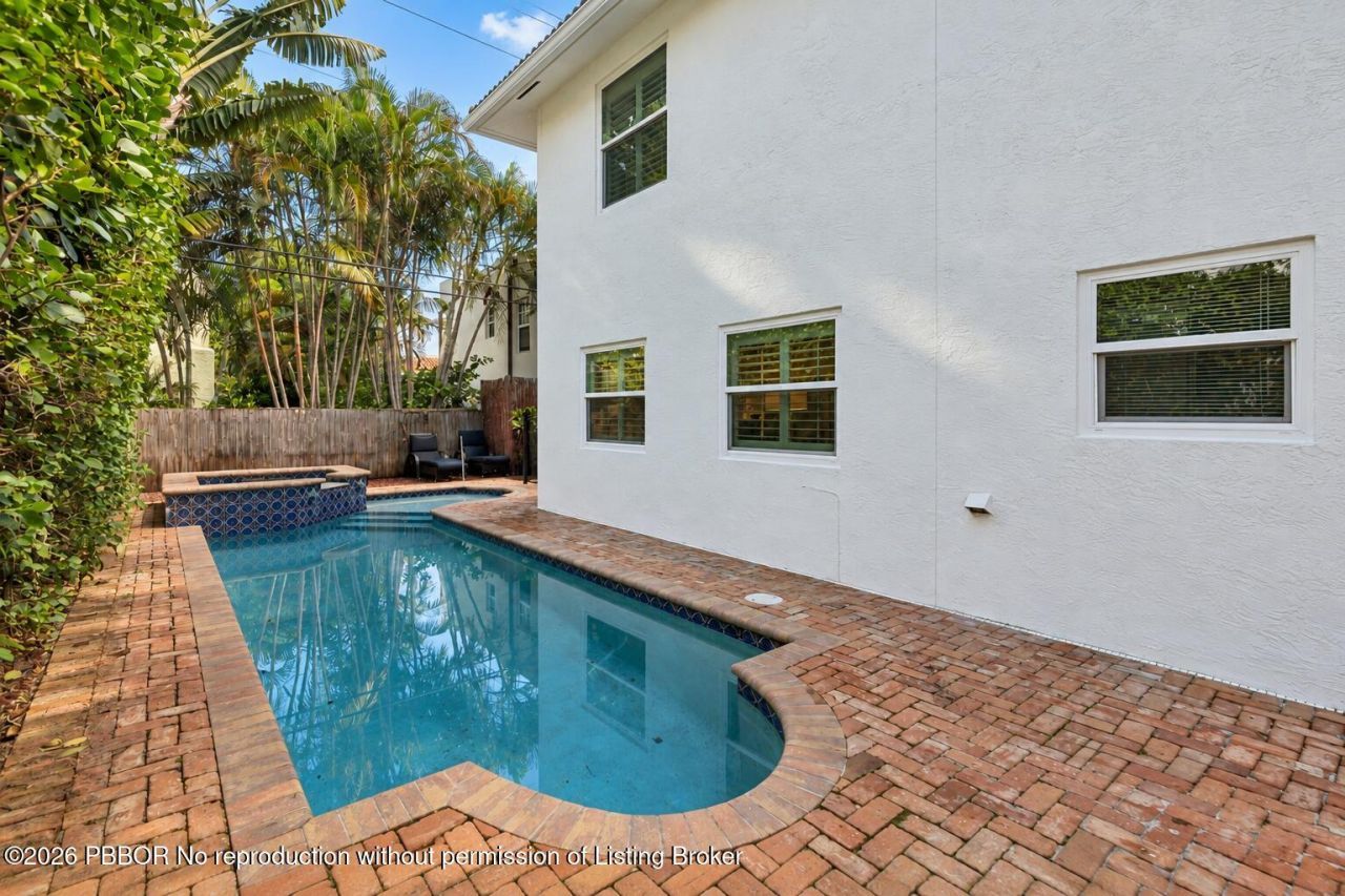 327 Monceaux Road, West Palm Beach, FL 33405 Photo