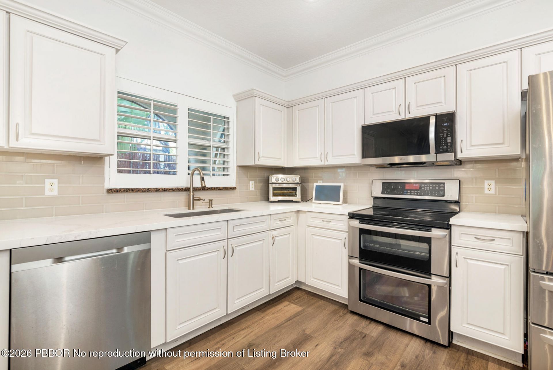 327 Monceaux Road, West Palm Beach, FL 33405 Photo