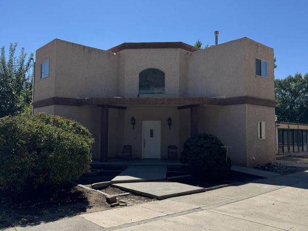 1930 Ilfield Road SW, Albuquerque, NM 87105