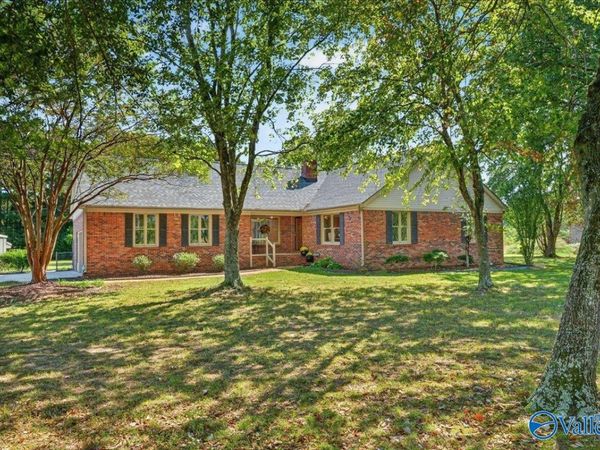594 Wilson Road, Laceys Spring, AL 35754