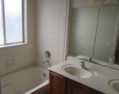 3041 Laurel Ridge Circle, Riviera Beach, FL 33404 Photo