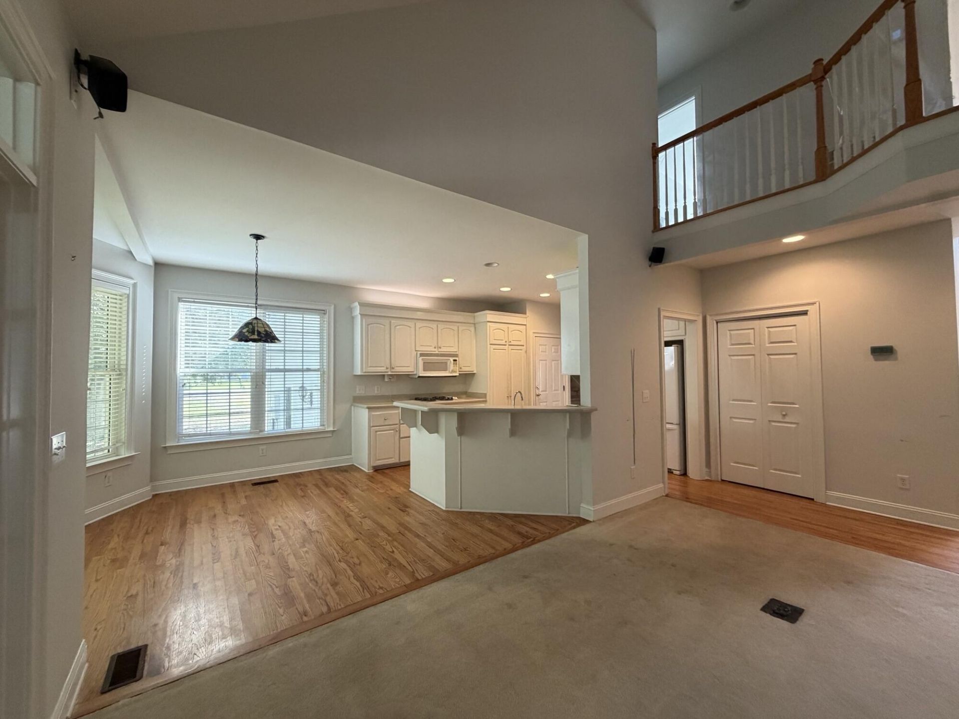 126 Senrab Boulevard Photo 10