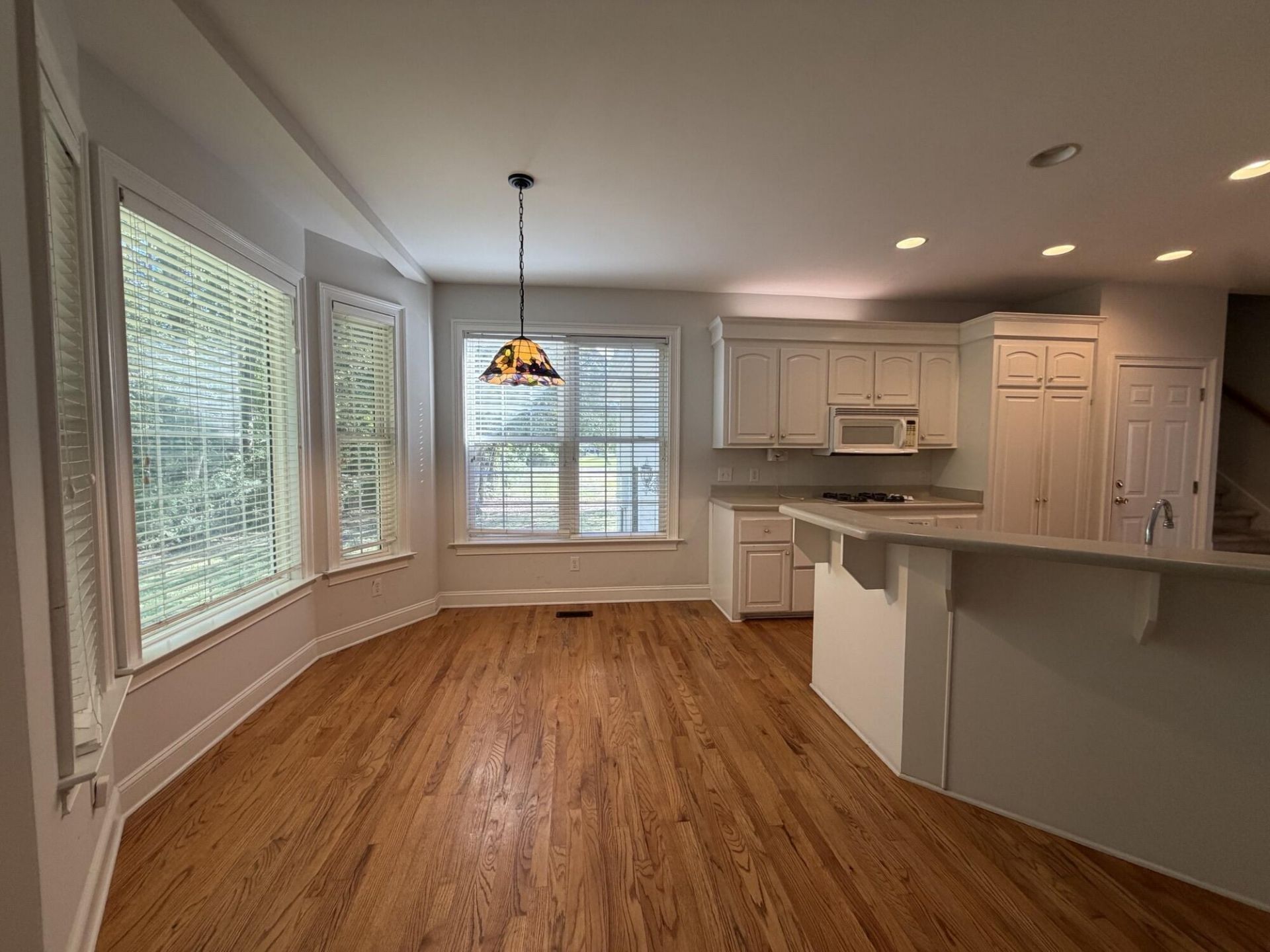 126 Senrab Boulevard Photo 11