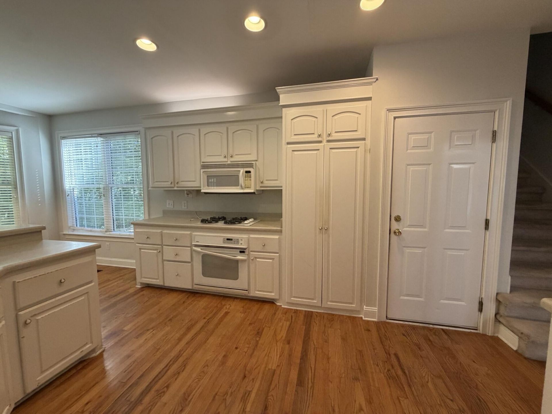126 Senrab Boulevard Photo 15