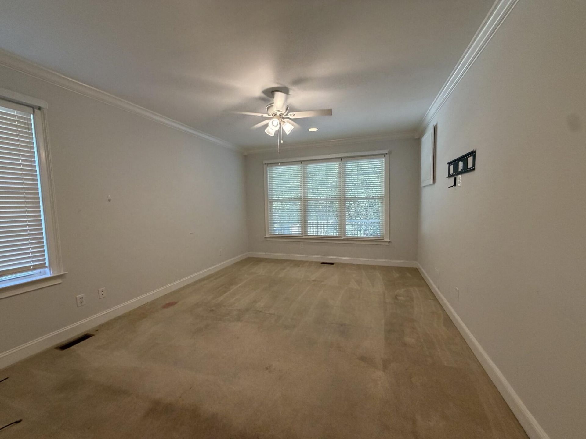 126 Senrab Boulevard Photo 20