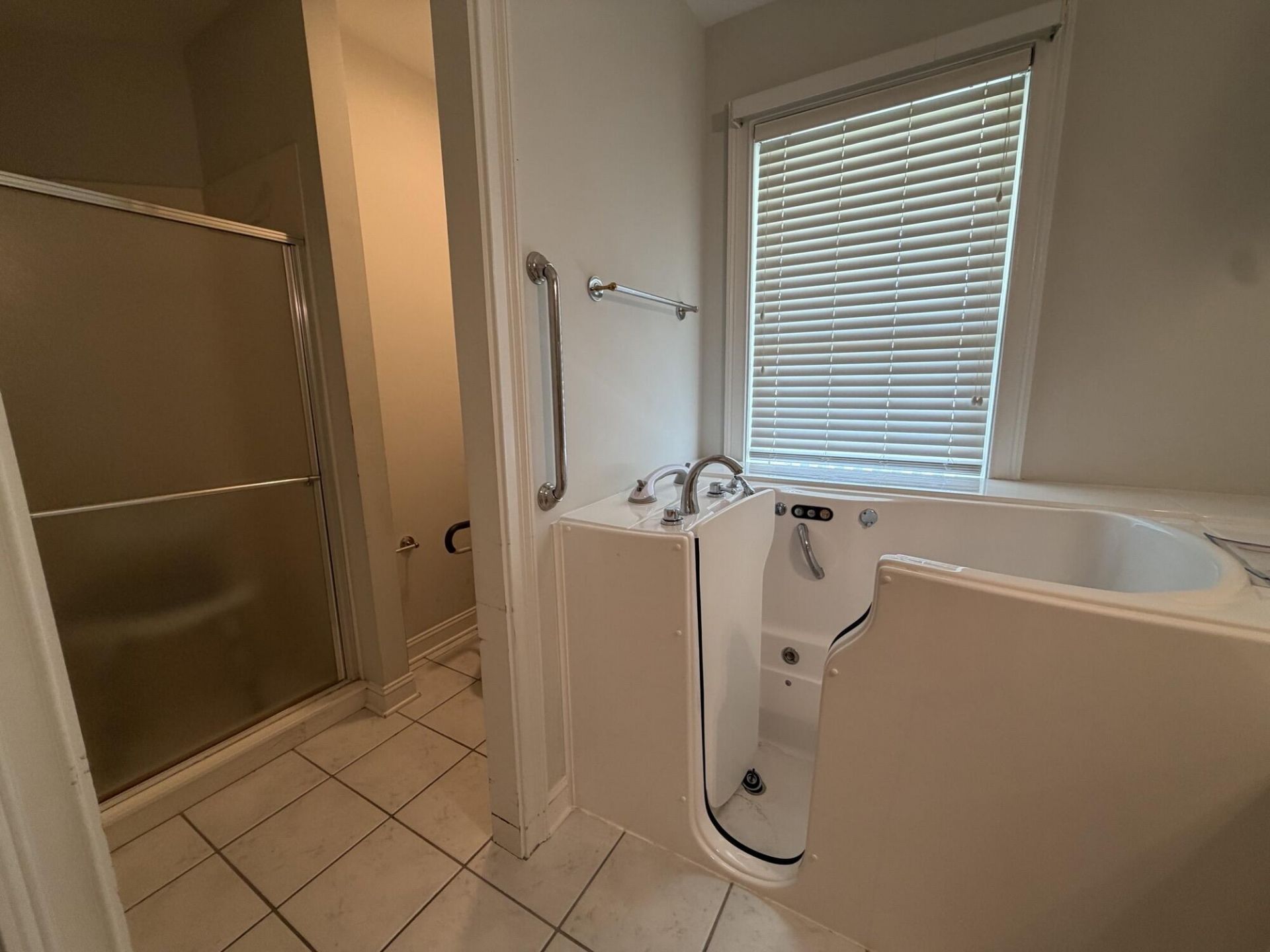 126 Senrab Boulevard Photo 22
