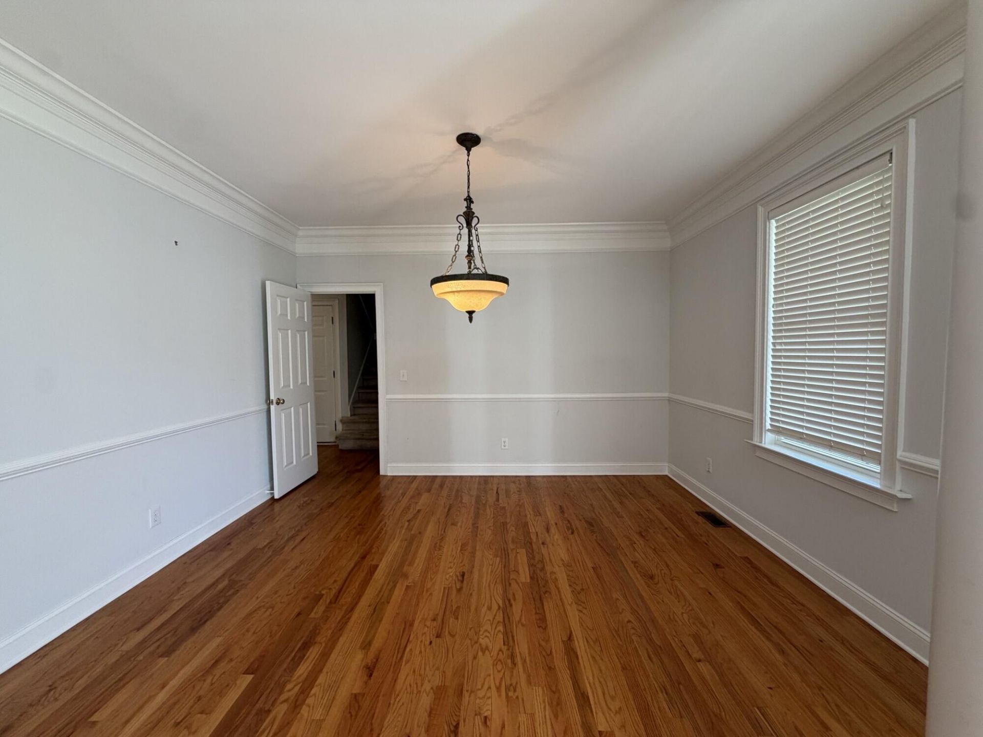 126 Senrab Boulevard Photo 5