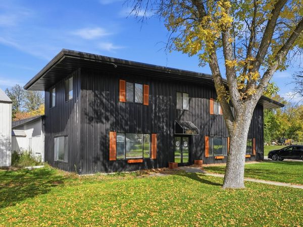 1600 11th Avenue NE, Willmar, MN 56201