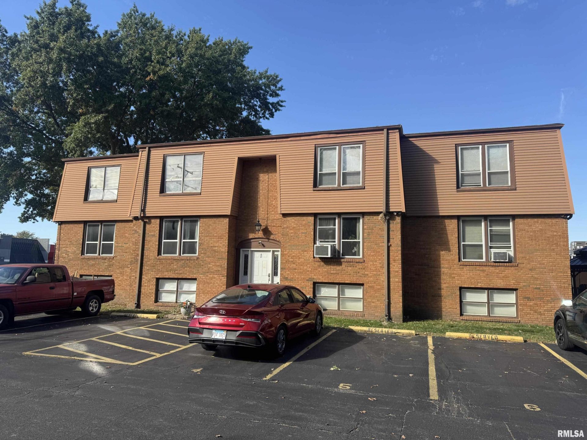 2651 W Lawrence Avenue, Unit 1E, Springfield, IL 62704 Main Photo
