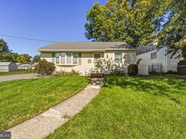 301 GRAND AVENUE, BLACKWOOD, NJ 08012