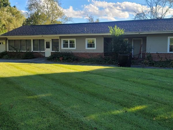 1401 State Route 32 , Wallkill, NY 12589